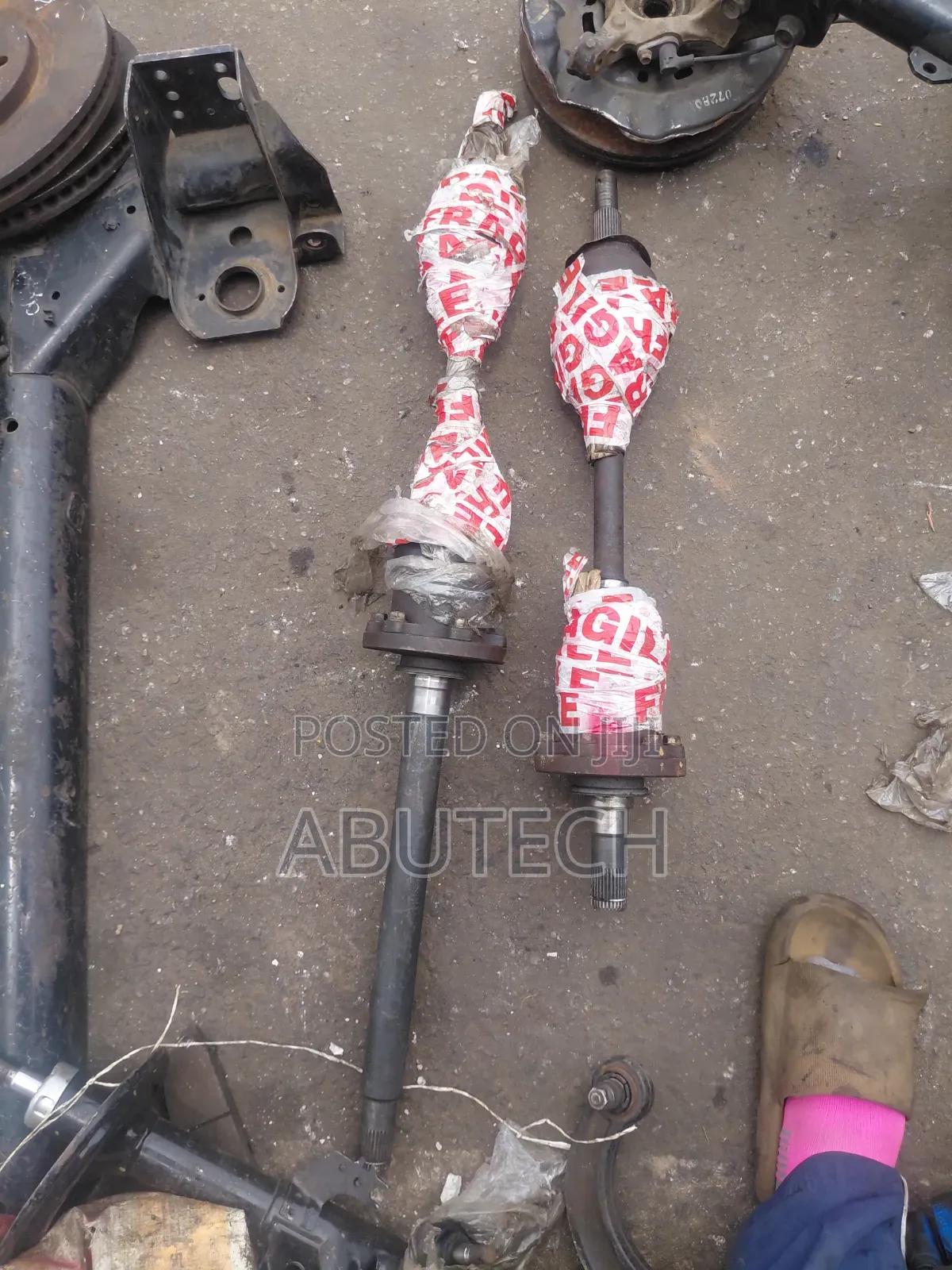 Driving Shaft Nissan Armada, Titan, Infiniti Qx56