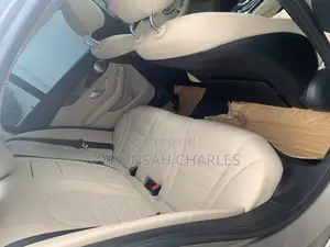 Mercedes-Benz C300 2020 Brown