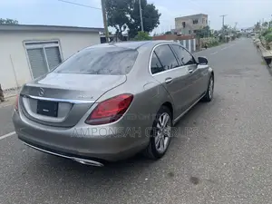 Mercedes-Benz C300 2020 Brown