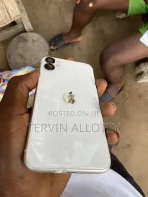 Apple iPhone 11 64 GB White