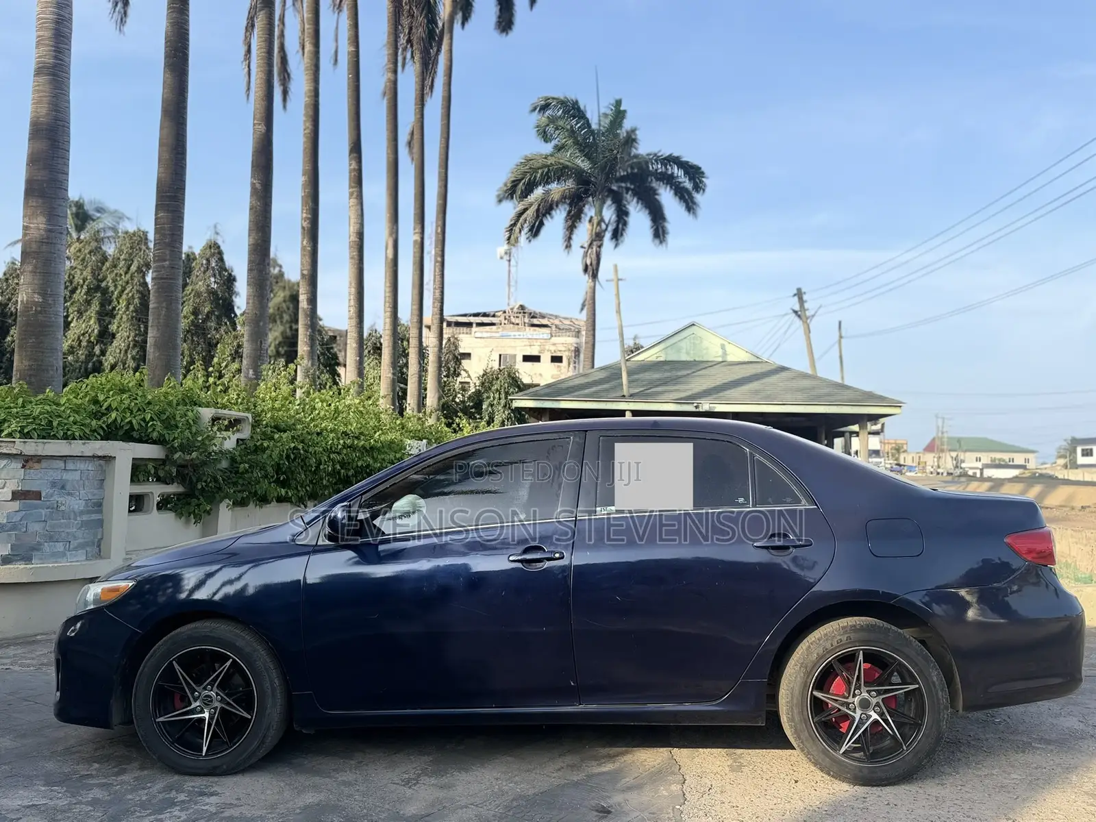 Toyota Corolla L 4-Speed Automatic 2013 Blue