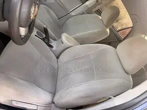 Toyota Corolla L 4-Speed Automatic 2013 Blue