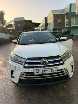 Toyota Highlander Limited Platinum 4x2 V6 (3.5L 6cyl 8A) 2017 White