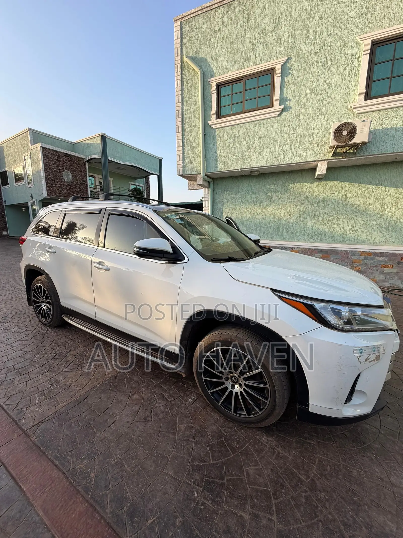 Toyota Highlander Limited Platinum 4x2 V6 (3.5L 6cyl 8A) 2017 White