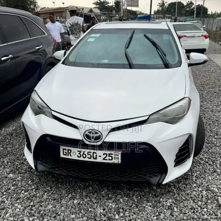 Toyota Corolla 2016 White
