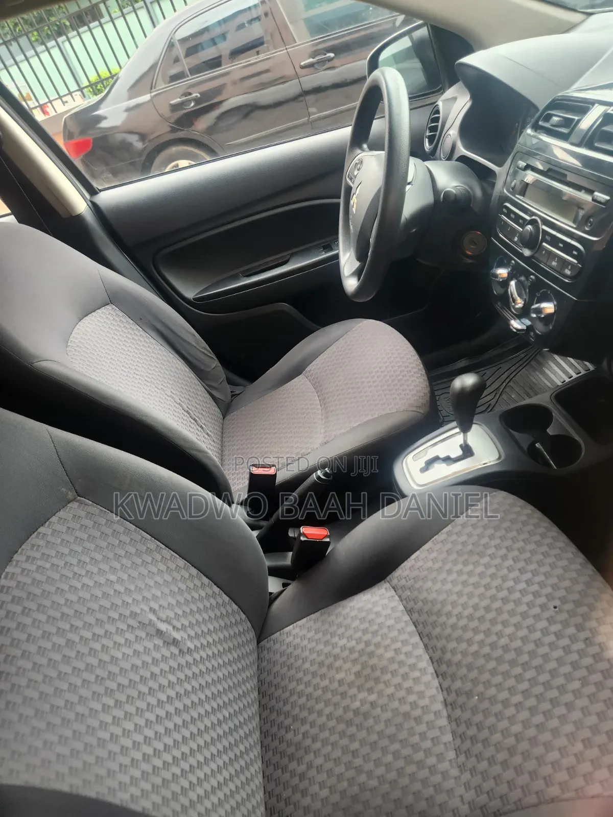 Mitsubishi Mirage ES 2017 Pearl