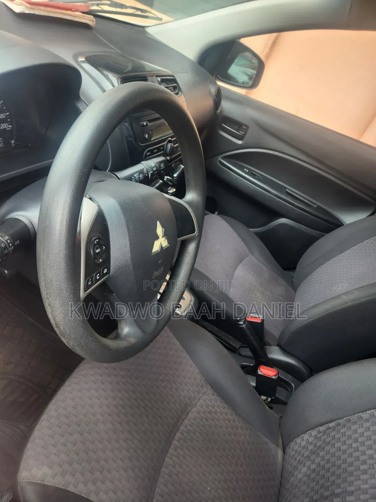 Mitsubishi Mirage ES 2017 Pearl