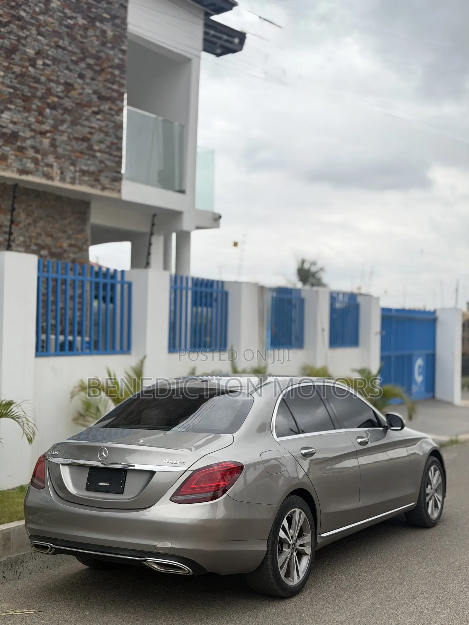 Mercedes-Benz C300 2020 Silver