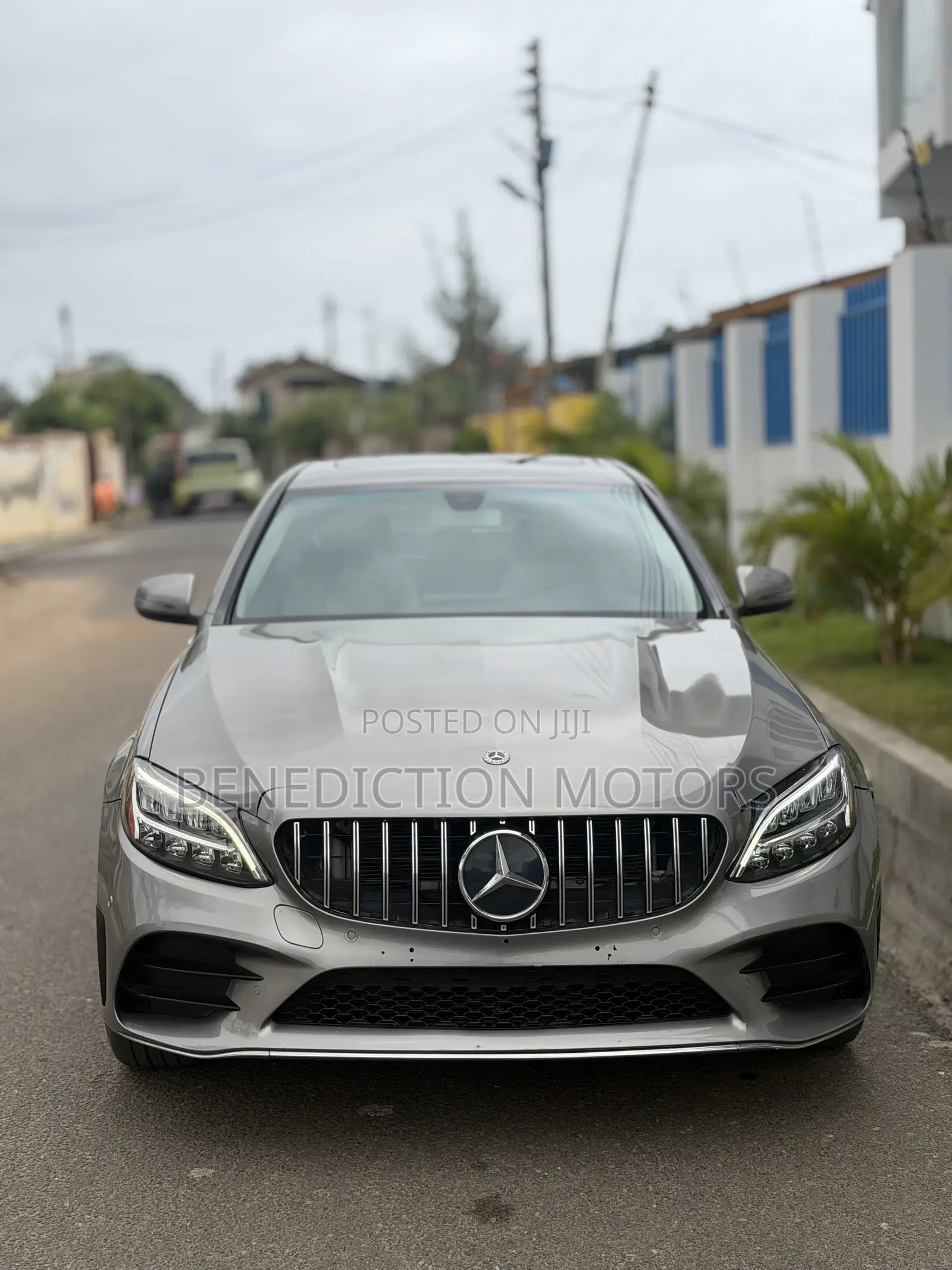 Mercedes-Benz C300 2020 Silver