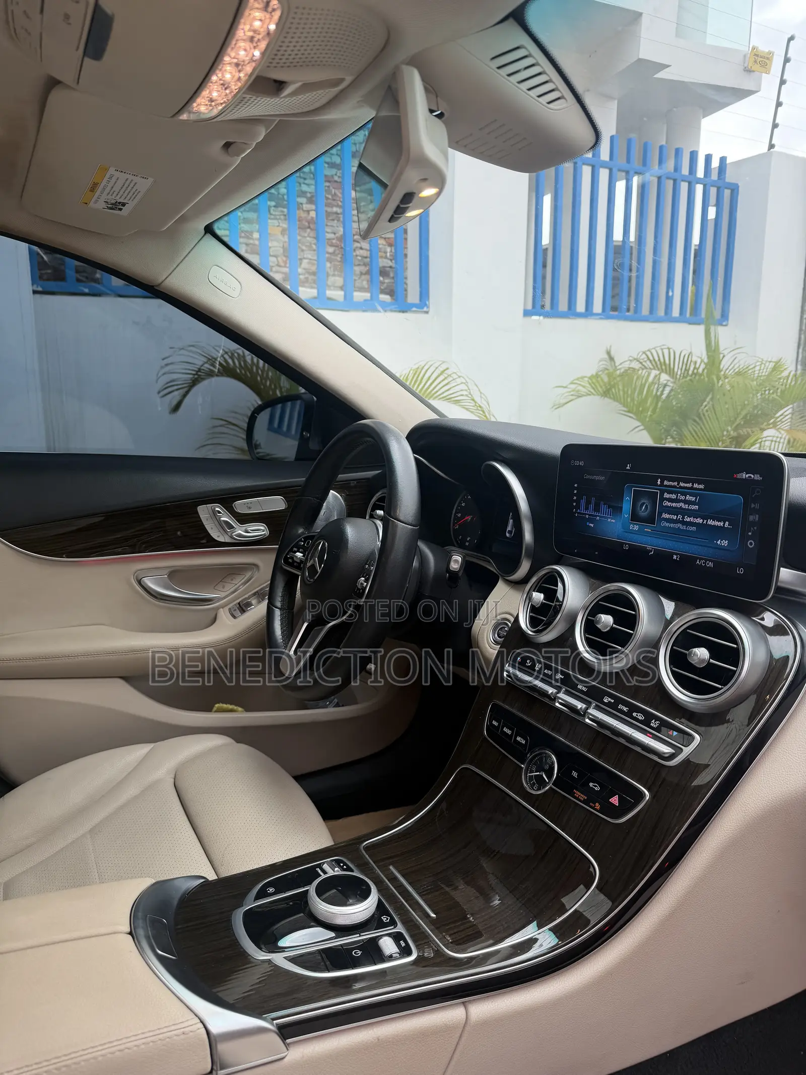 Mercedes-Benz C300 2020 Silver