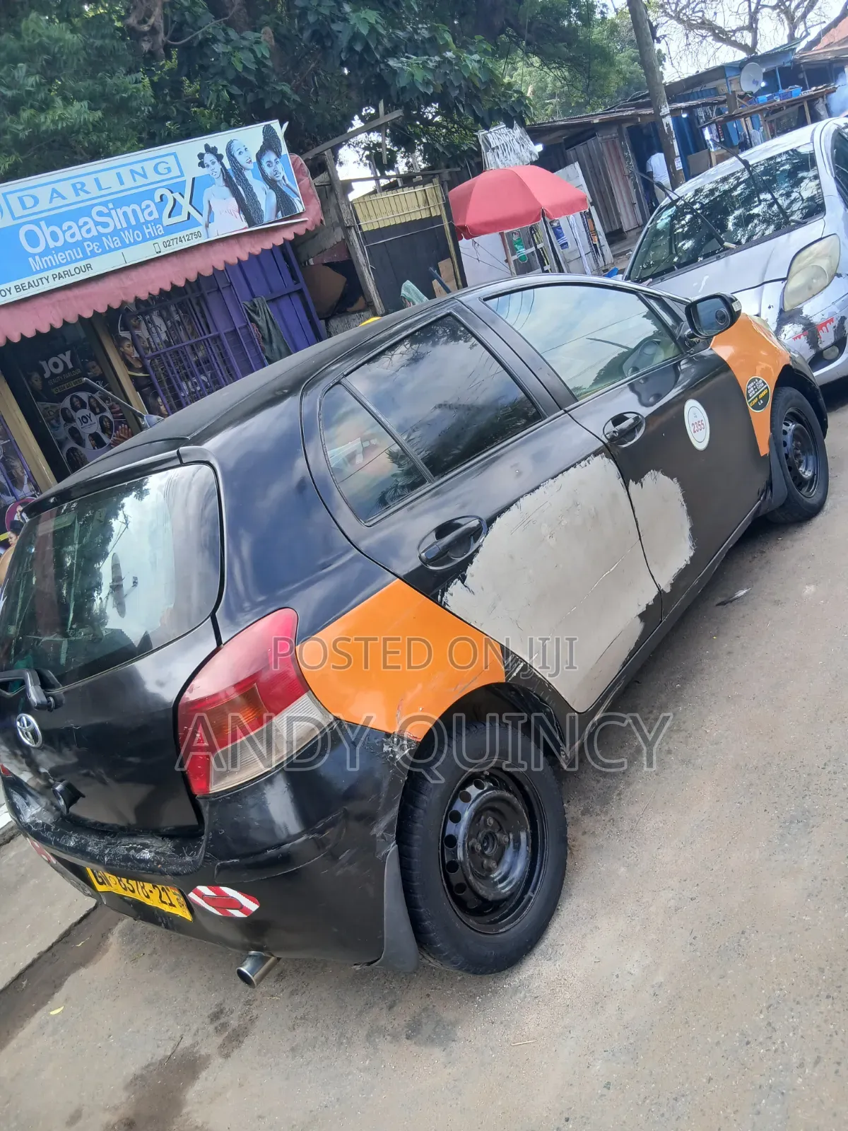 Toyota Vitz 2012 Black