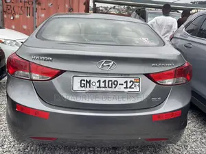 Hyundai Elantra GLS Sedan FWD (1.8L 4cyl 6A) 2013 Gray