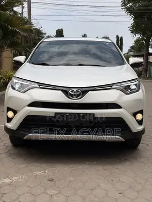 Toyota RAV4 2018 White