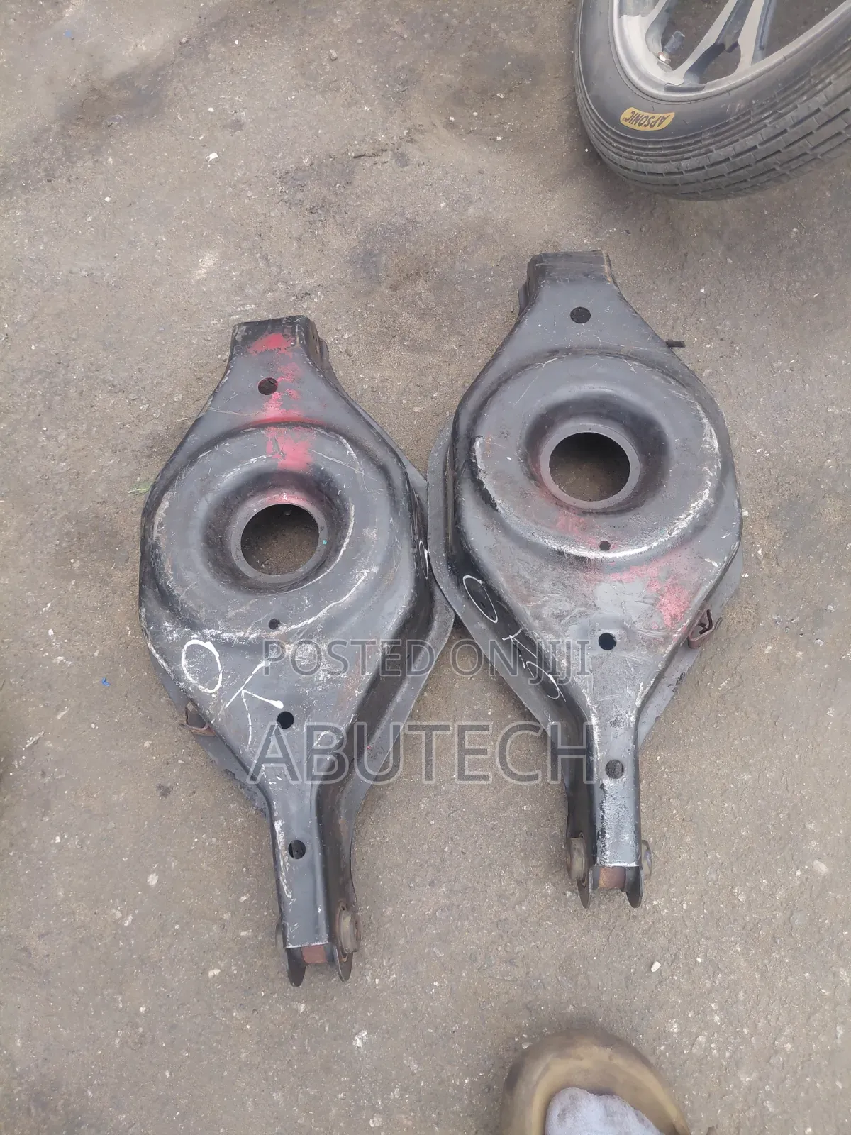 Back Lowerarm Nissan Armada, Titan, Infiniti Qx56