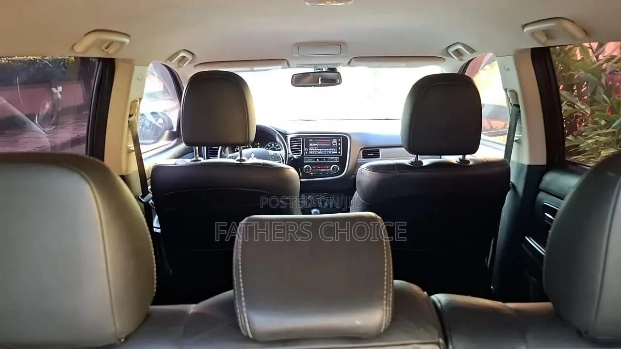 Mitsubishi Outlander SE AWC 2019 Gray
