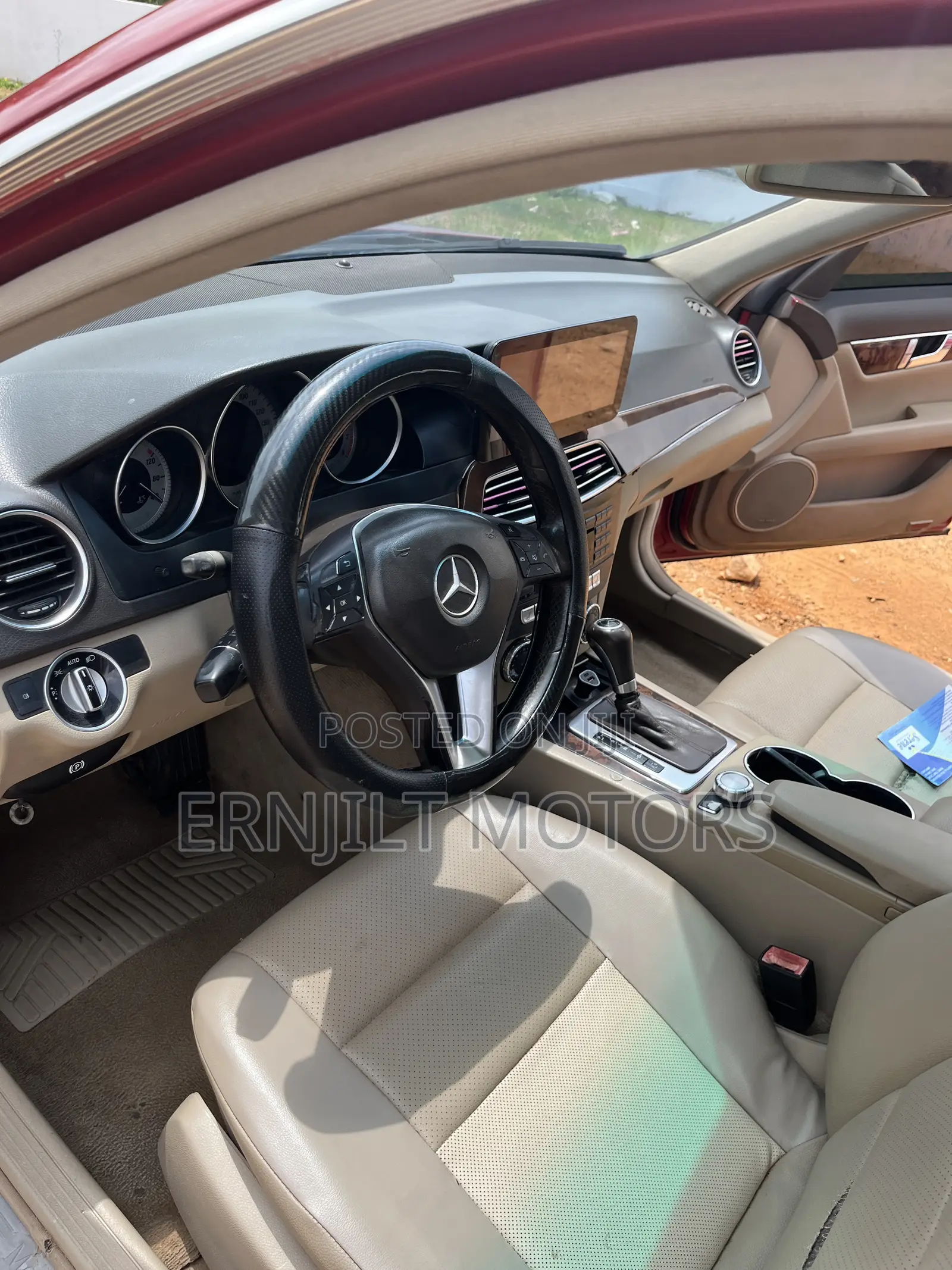 Mercedes-Benz C300 2012 Red