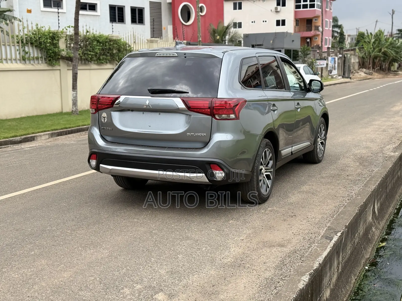 Mitsubishi Outlander ES AWC 2017 Silver