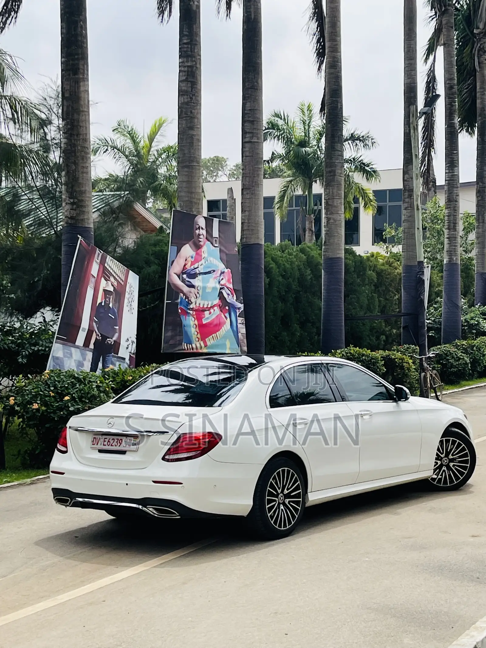 Mercedes-Benz E300 2019 White