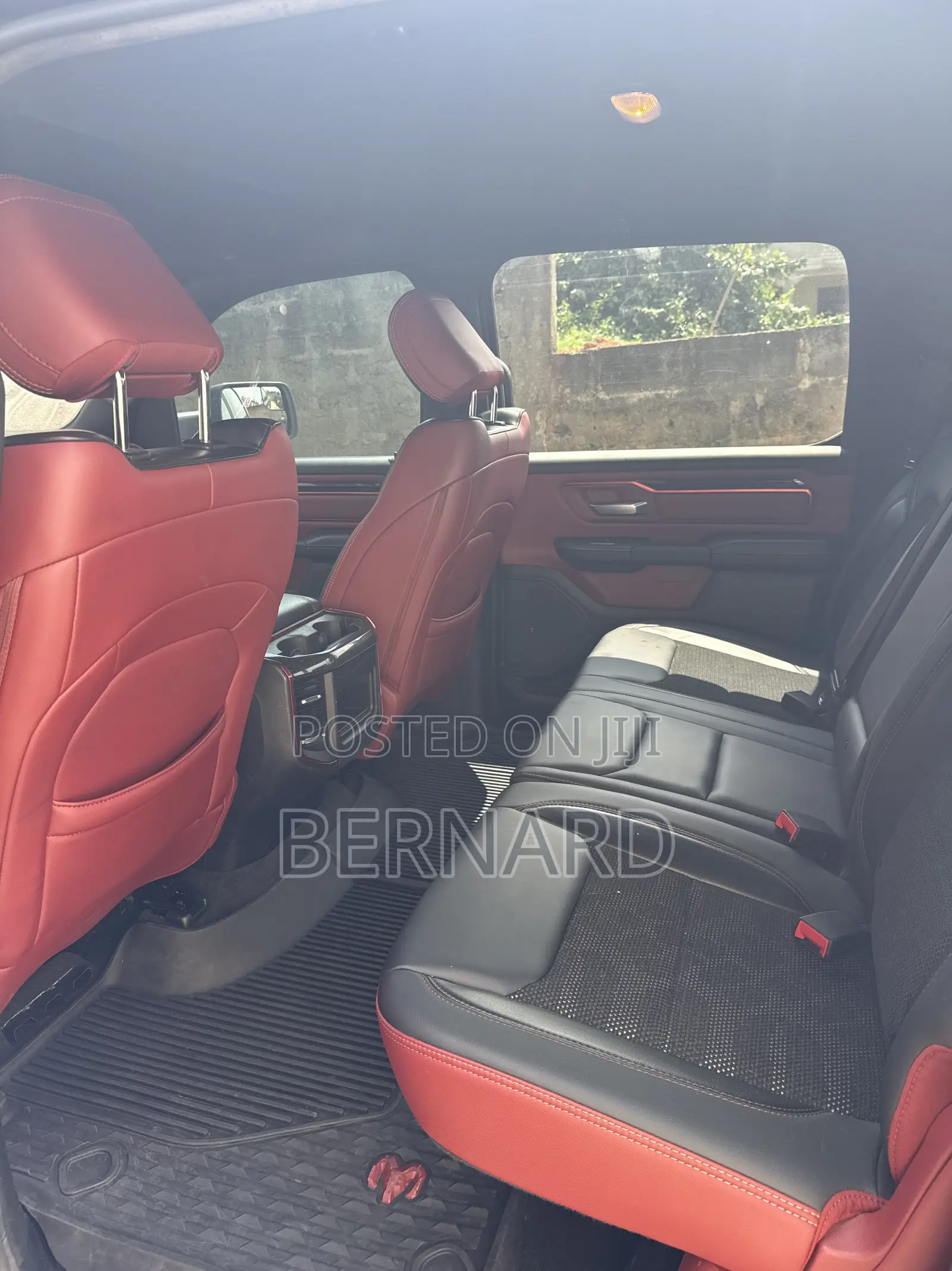 RAM 1500 2019 Gray