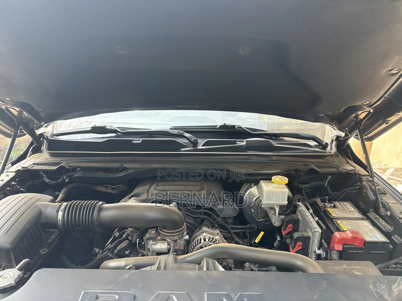 RAM 1500 2019 Gray