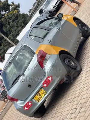 Toyota Yaris 2010 Gray