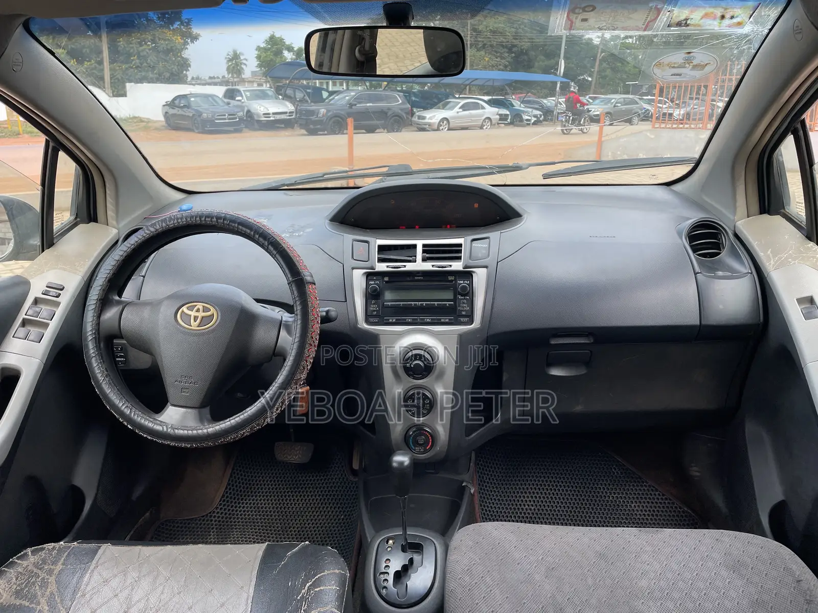 Toyota Yaris 2010 Gray