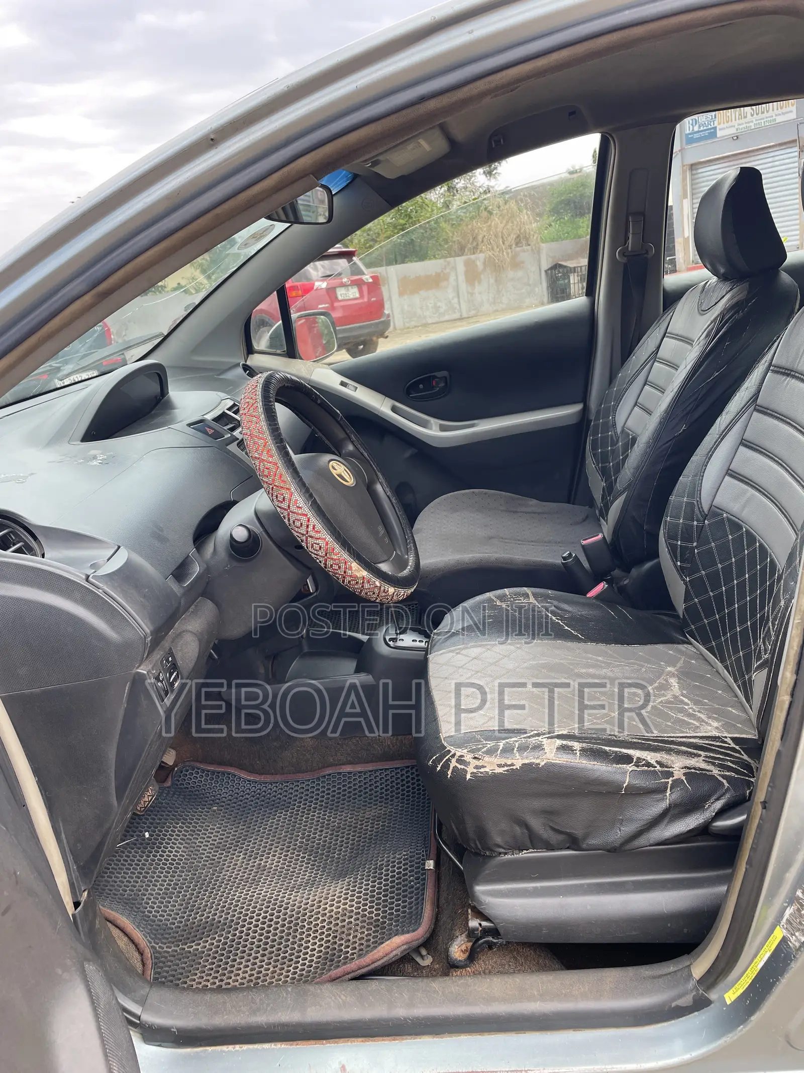 Toyota Yaris 2010 Gray