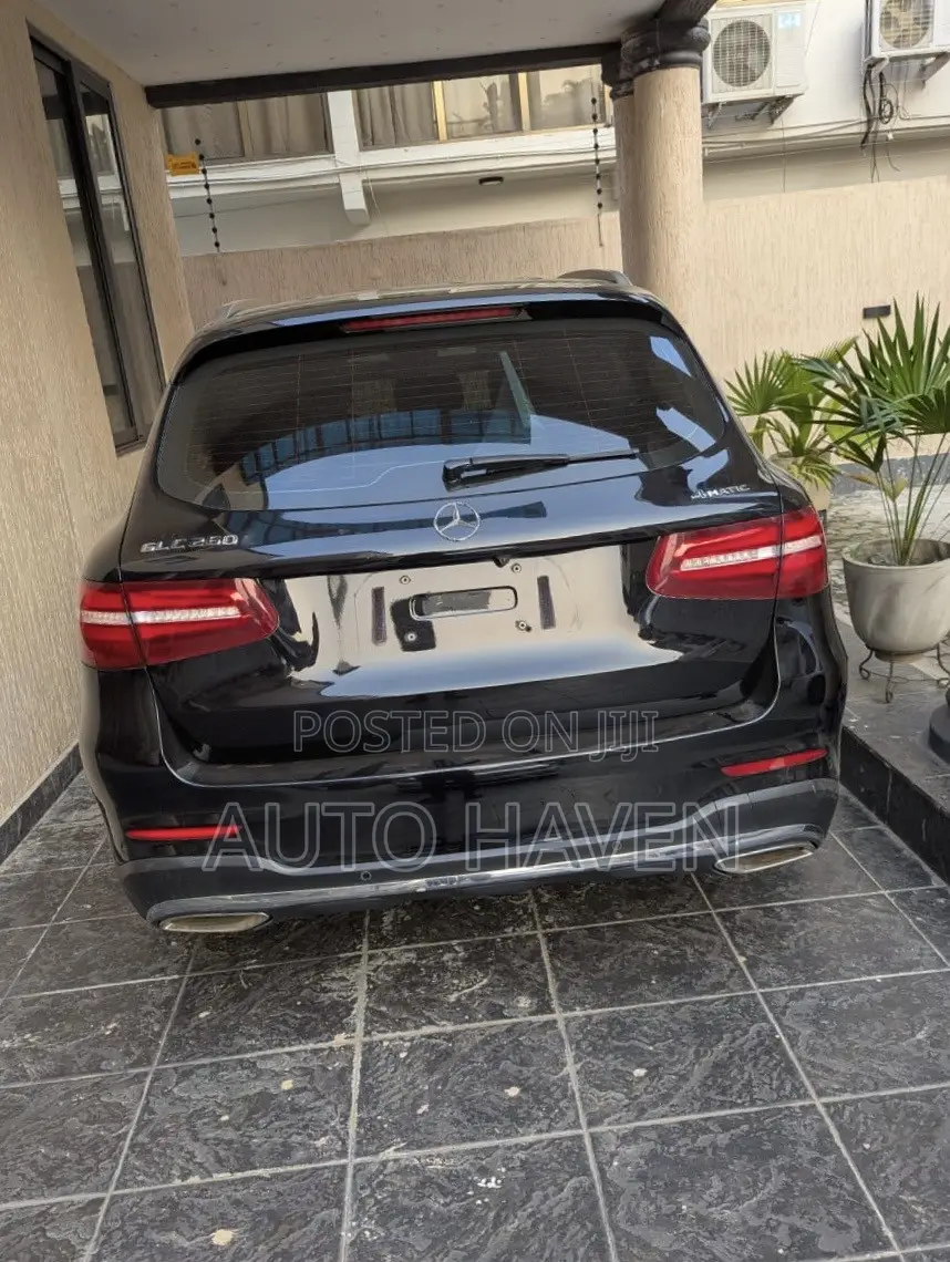 Mercedes-Benz GLC-Class 2019 Black