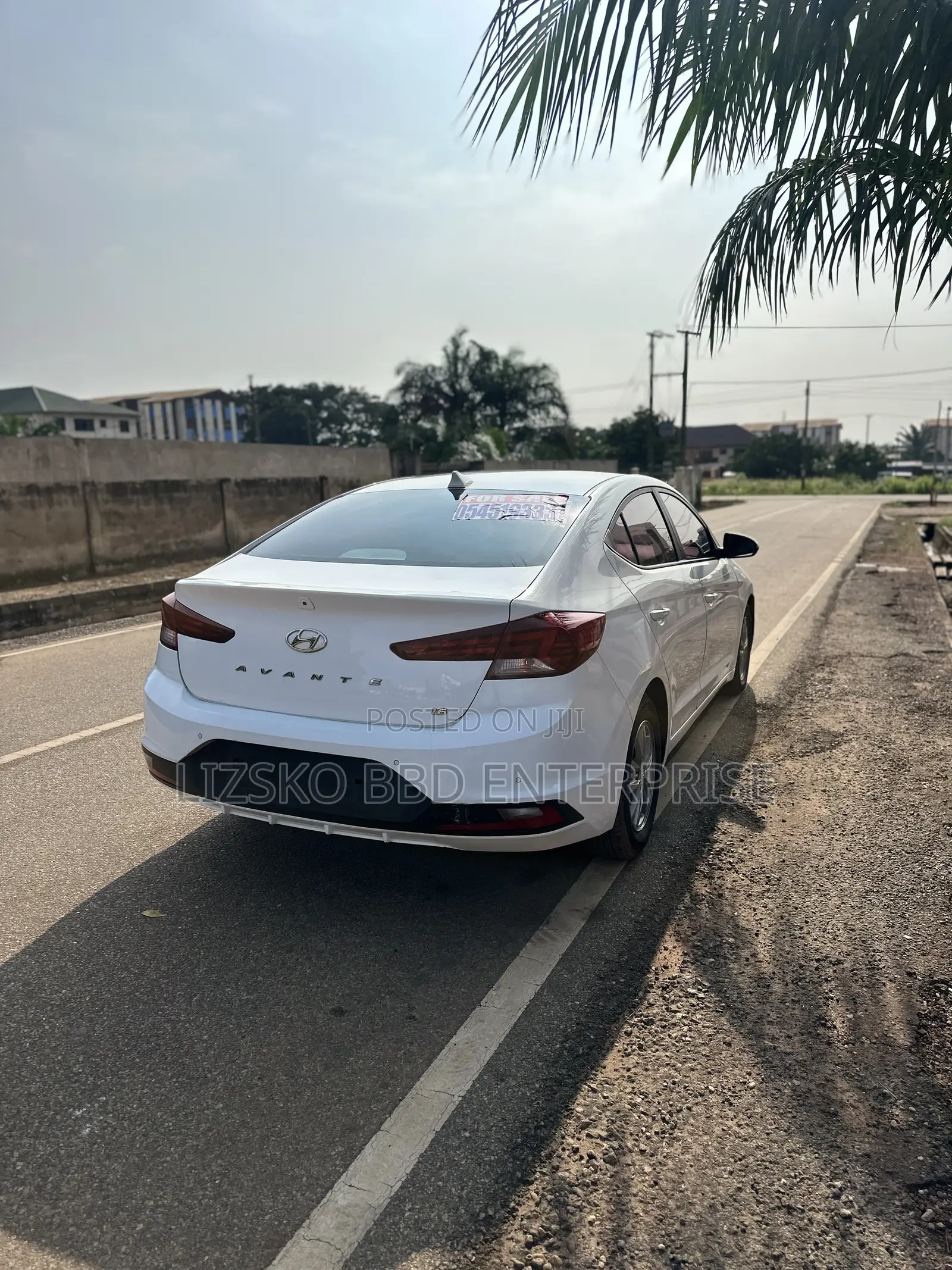 Hyundai Elantra 2019 White