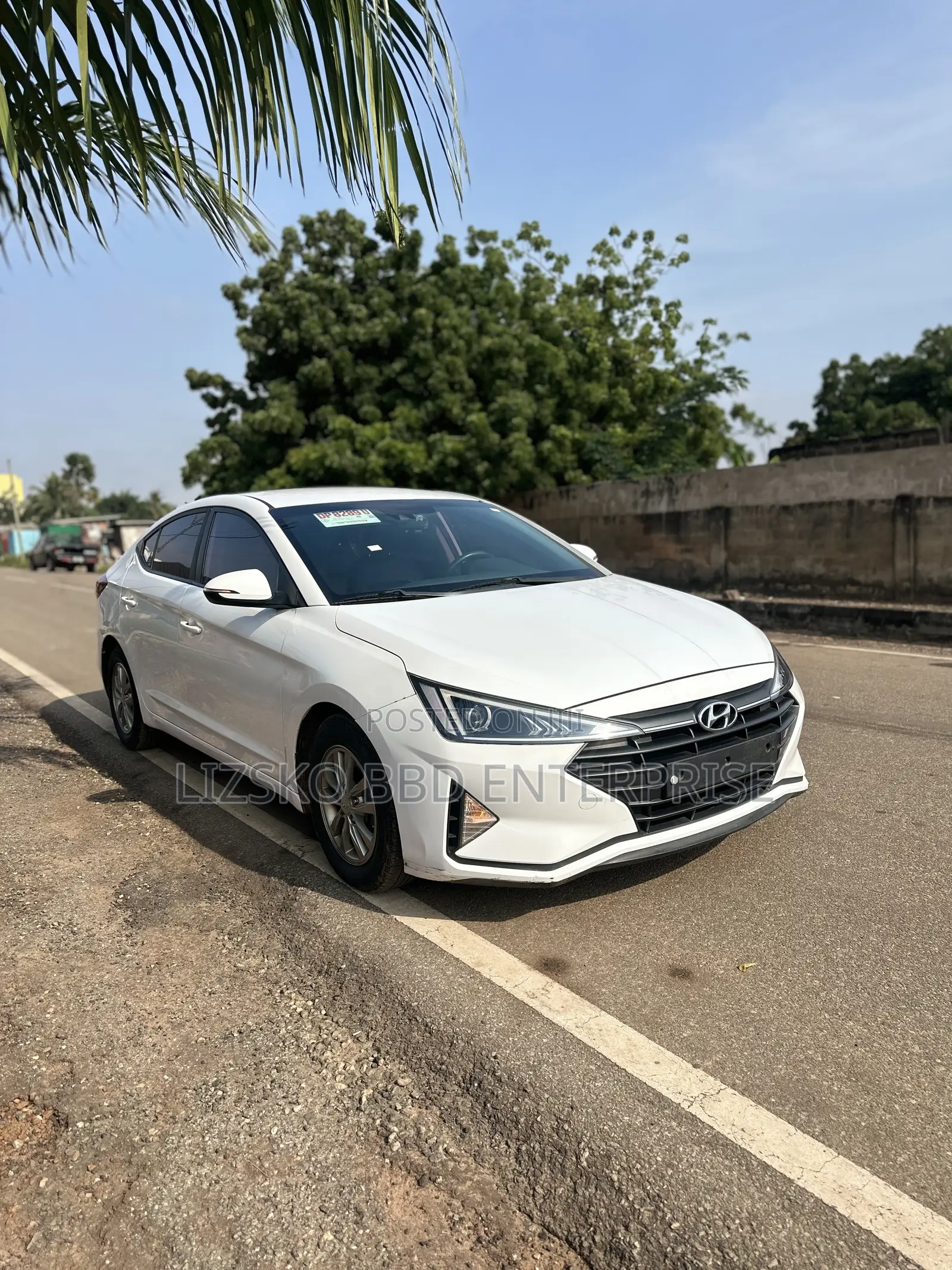 Hyundai Elantra 2019 White