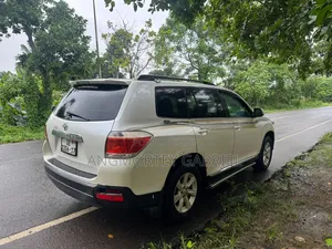 Toyota Highlander 2012 Silver