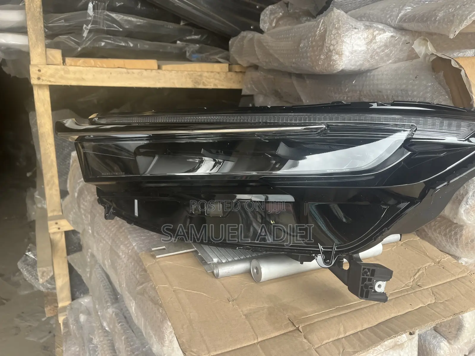 Honda CRV 2023 to 2025 Headlight LED.