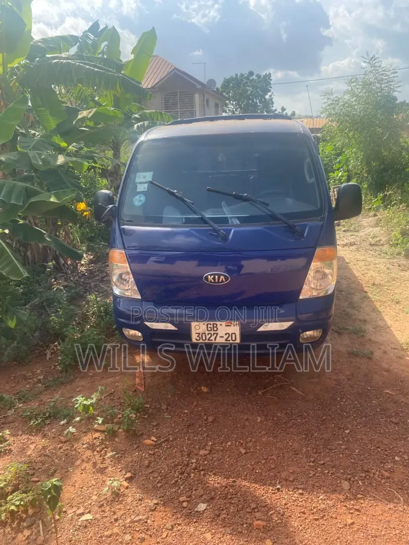 Kia Bongo 2010 Blue