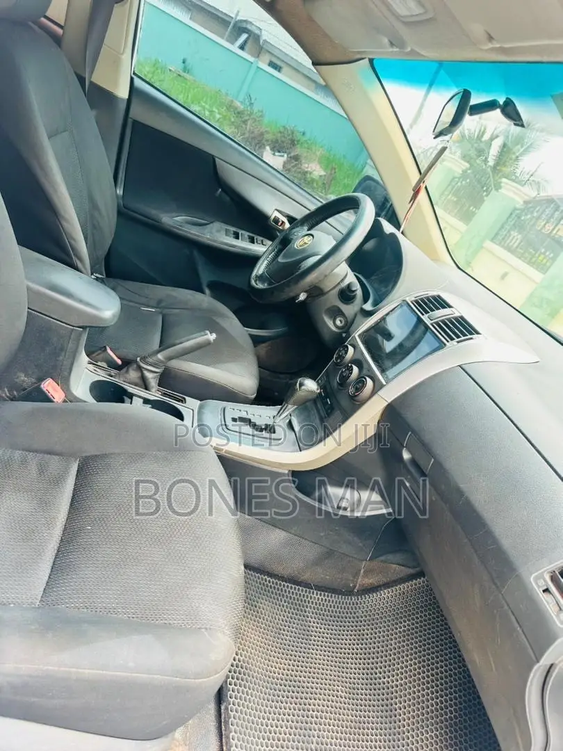 Toyota Corolla S 4dr Sedan (1.8L 4cyl 4A) 2009 White