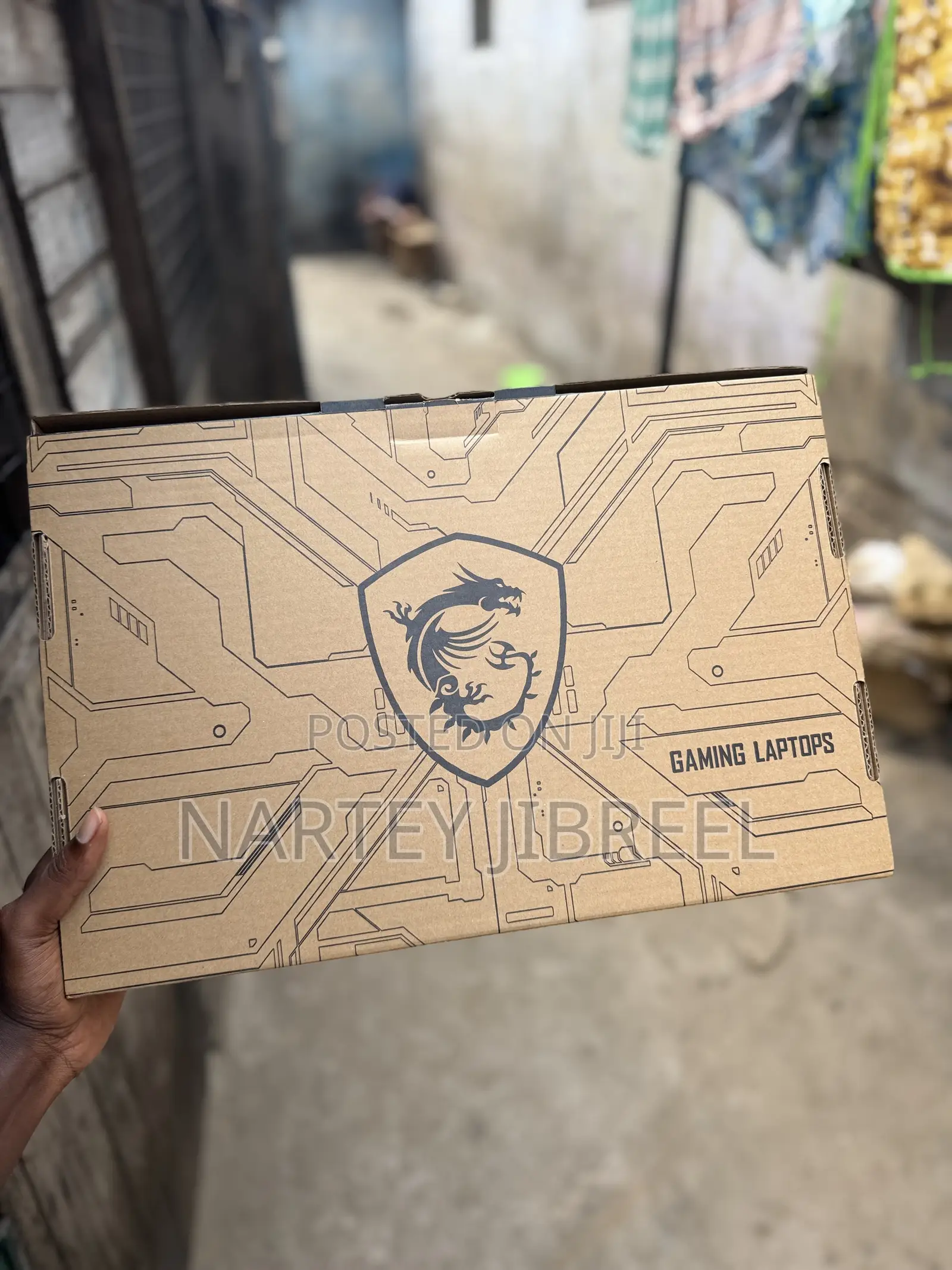 New Laptop MSI GF75 Thin 8GB AMD Ryzen 5 SSD 512GB