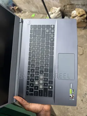 New Laptop MSI GF75 Thin 8GB AMD Ryzen 5 SSD 512GB