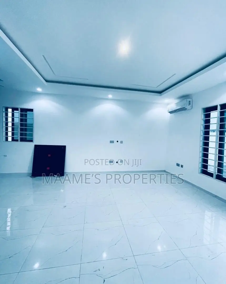 2bdrm Duplex in Oyarifa for sale