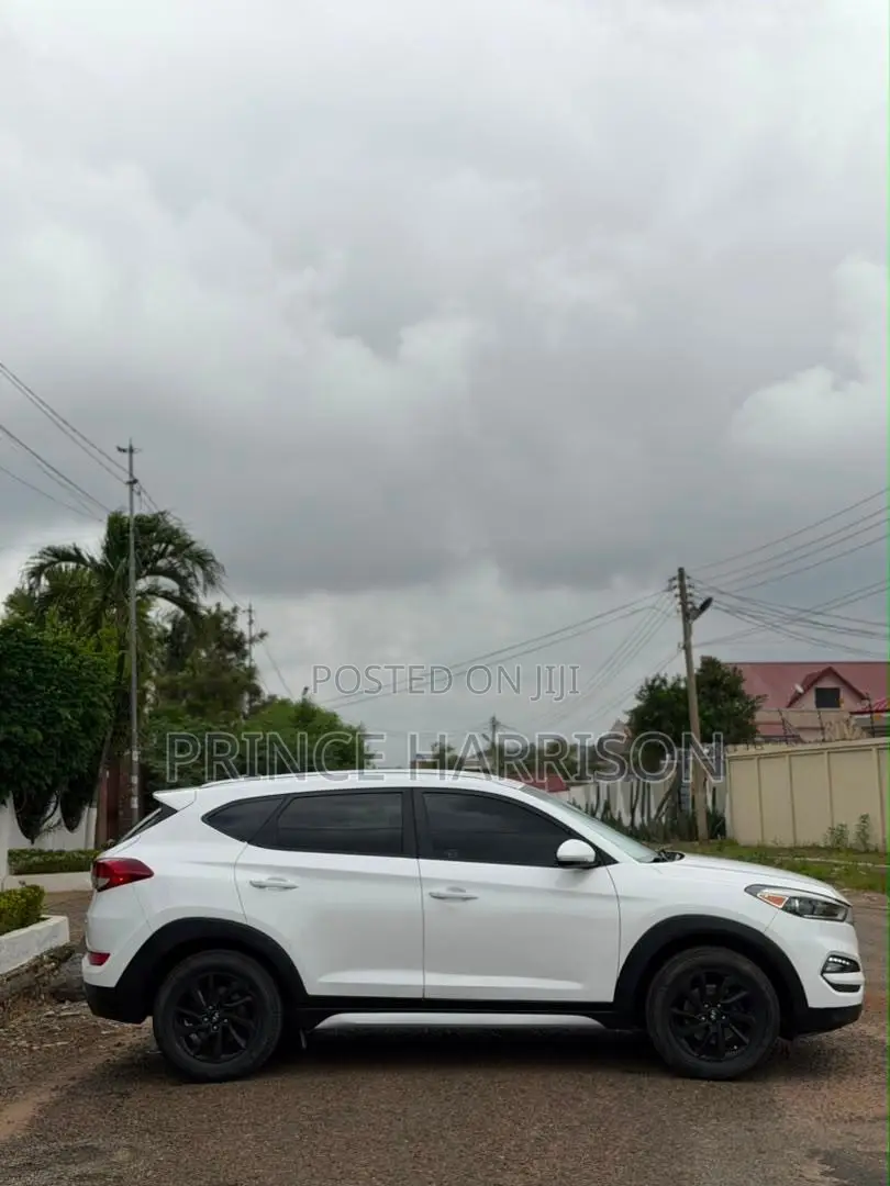 Hyundai Tucson SE AWD 2018 White