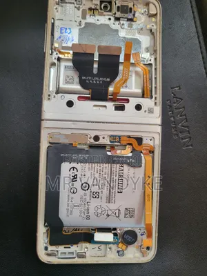 Samsung Galaxy Z Flip3 5G 256 GB Silver