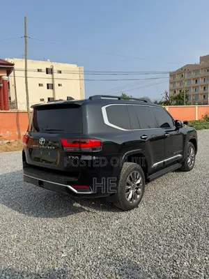 Toyota Land Cruiser 2025 Black