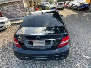 Mercedes-Benz C250 2014 Black