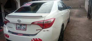 Toyota Corolla S 4dr Sedan (1.8L 4cyl CVT) 2016 White