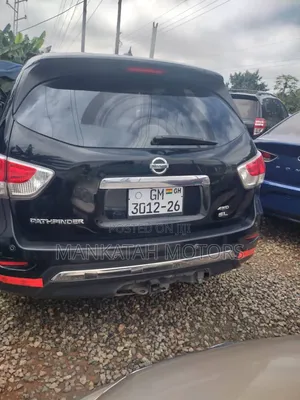 Nissan Pathfinder 2013 Black