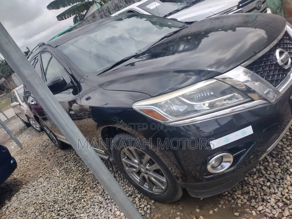 Nissan Pathfinder 2013 Black