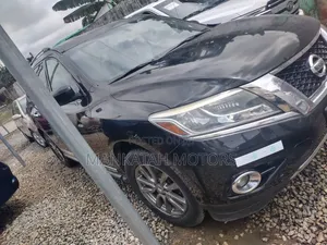 Nissan Pathfinder 2013 Black