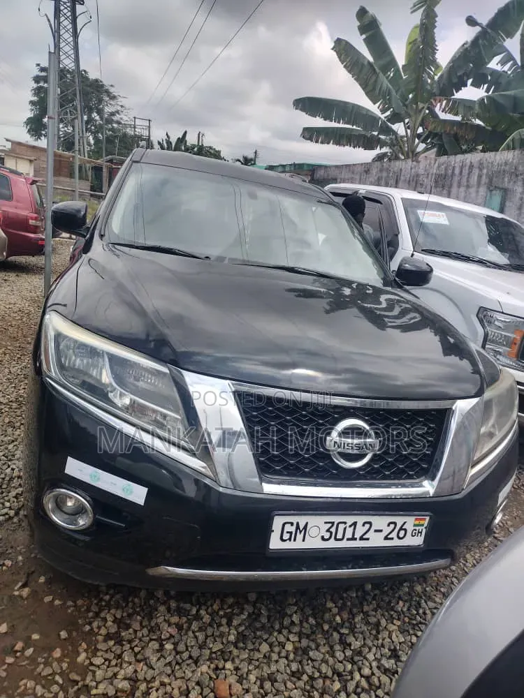 Nissan Pathfinder 2013 Black