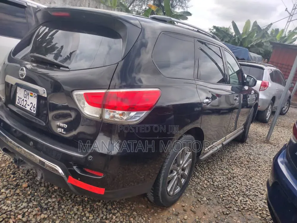 Nissan Pathfinder 2013 Black