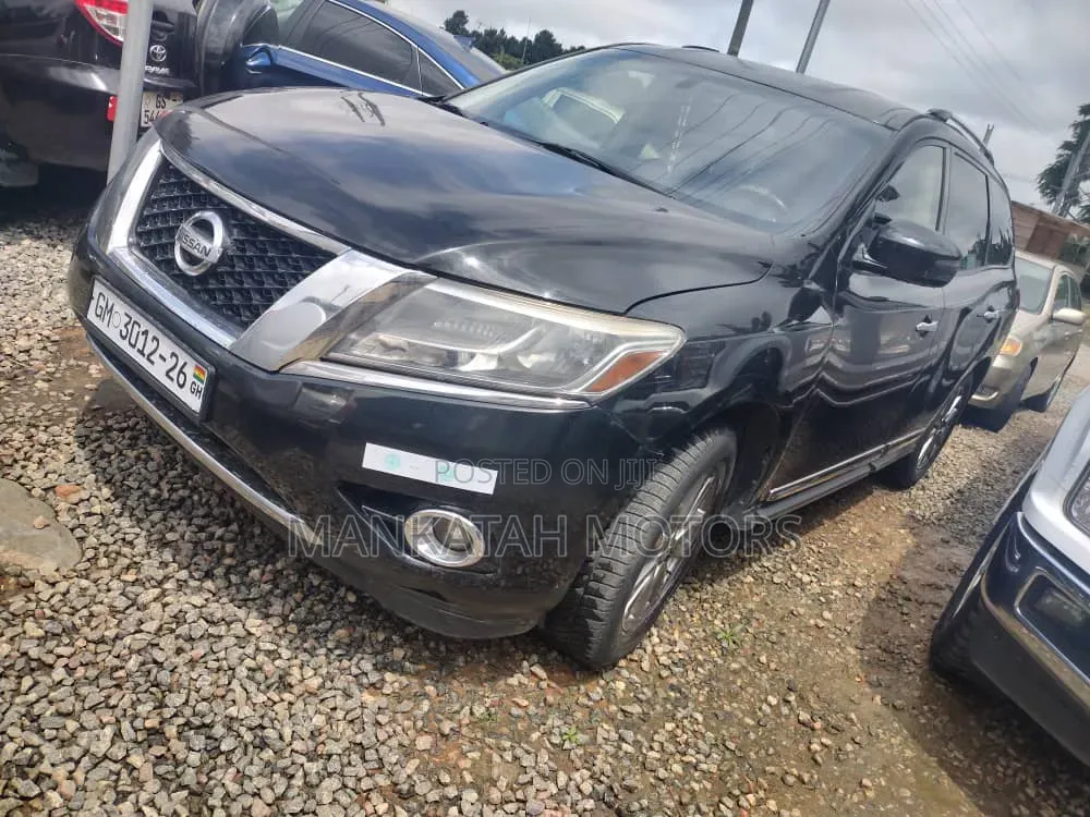 Nissan Pathfinder 2013 Black