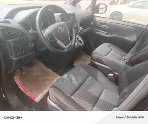 Toyota Voxy 2014 Black