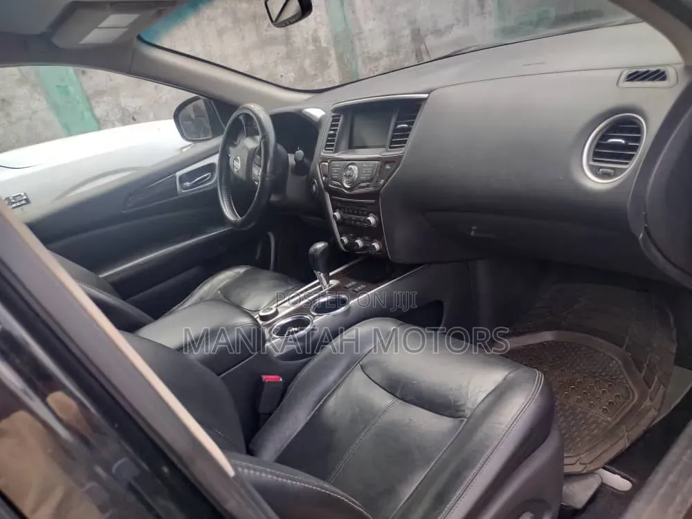 Nissan Pathfinder 2013 Black